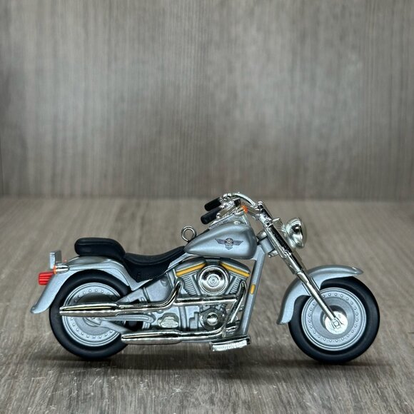 2000 Hallmark Keepsake Ornament Harley-Davidson Fat Boy Motorcycle Milestones - Picture 5 of 11